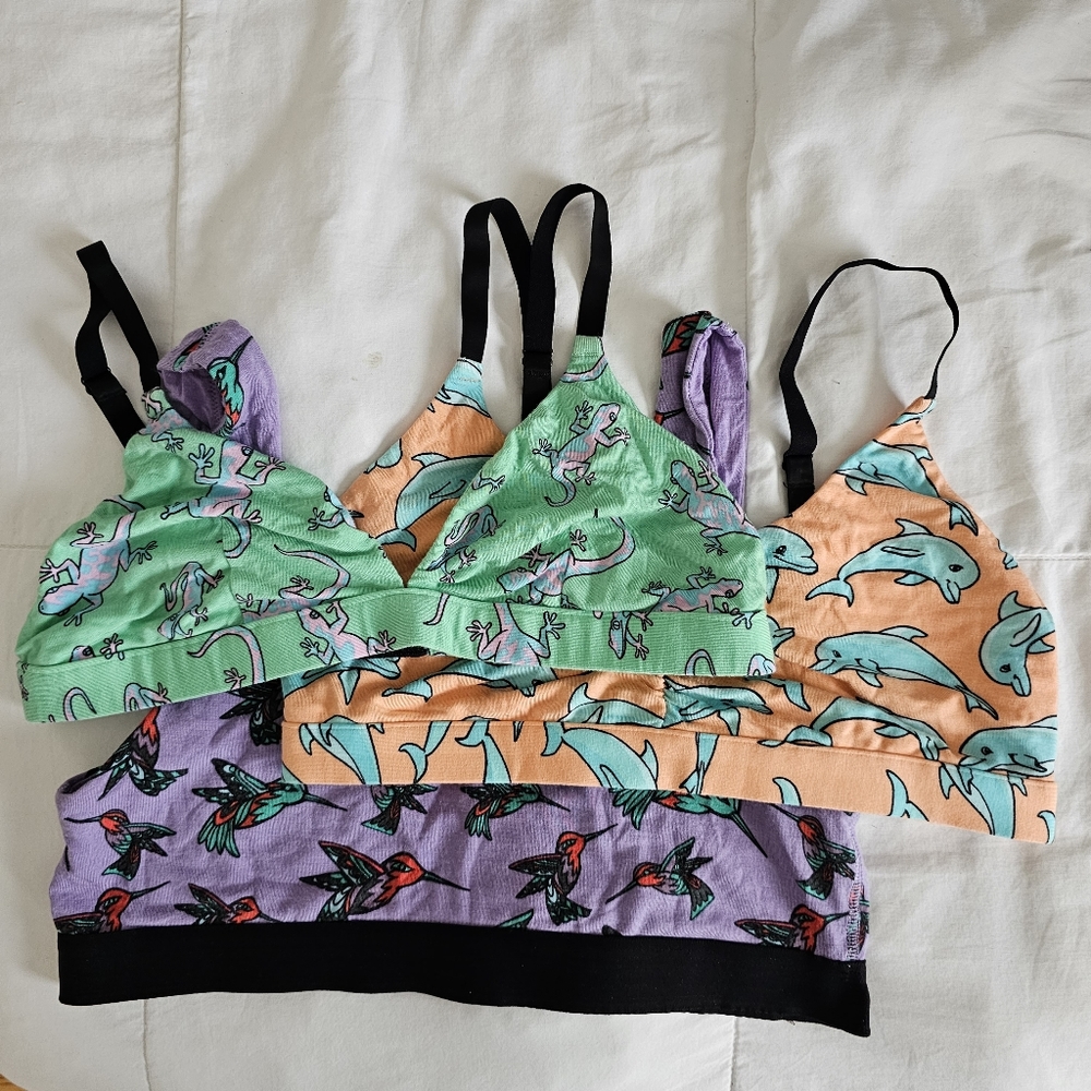 MeUndies unlined wireless bralette gecko dolphin humming bird size large